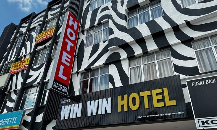 Win Win Hotel