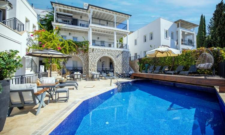 Best Hotels with Infinity Pools